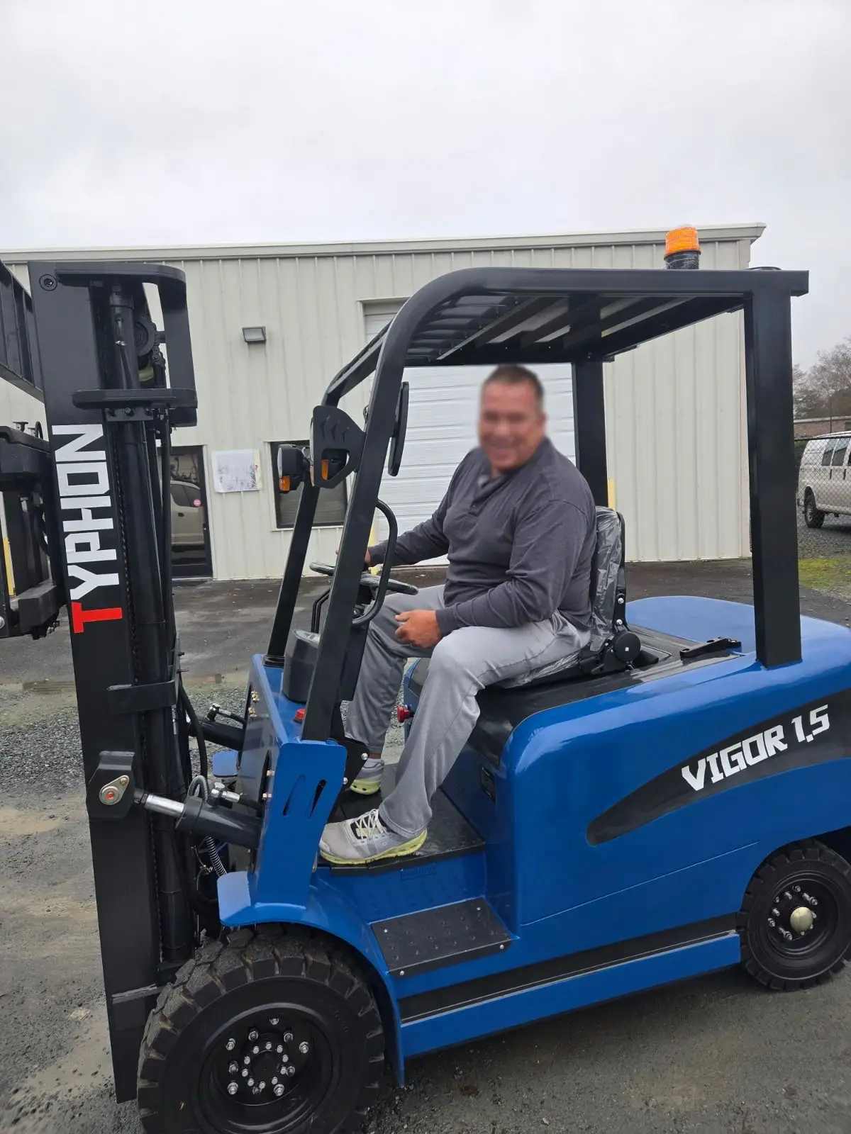 Electric forklift handover to a customer
